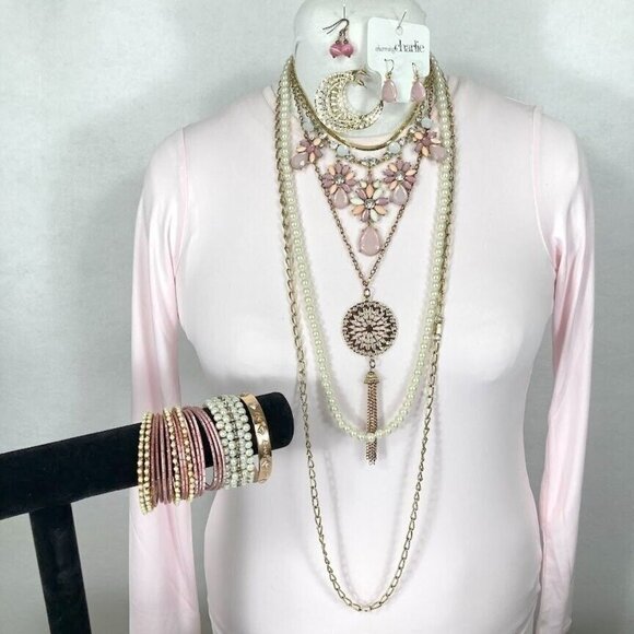 Gold Tone Pink and Faux Pearls Charming Charlie Statement Necklace Set Mary Kay - Picture 1 of 9